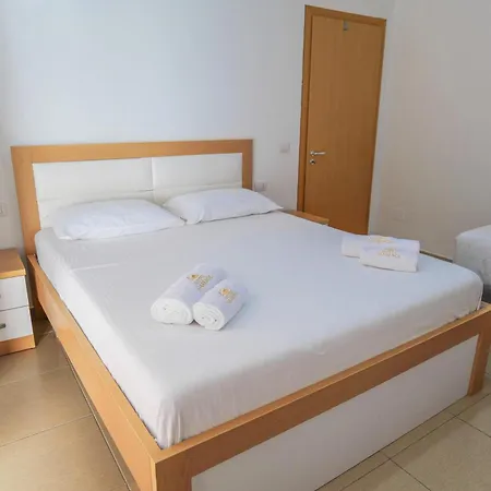 Maresol Apartment