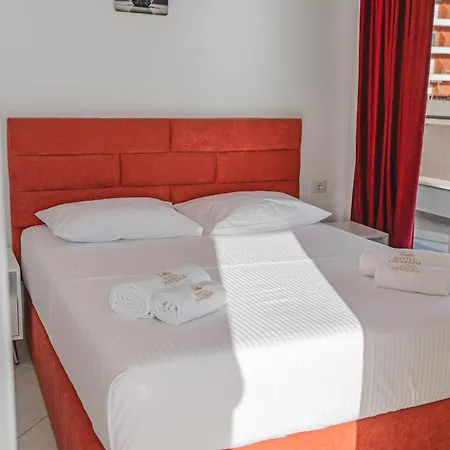 Maresol Apartment *
