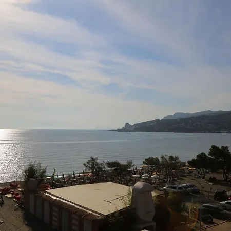 Mar Y Sol *